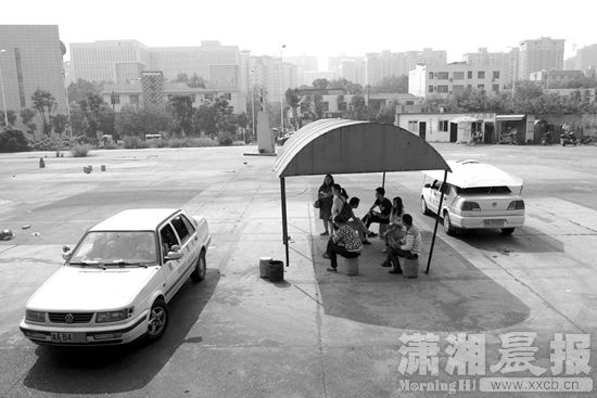 预约七八次练车三课时 驾培处现场调查|学员|驾