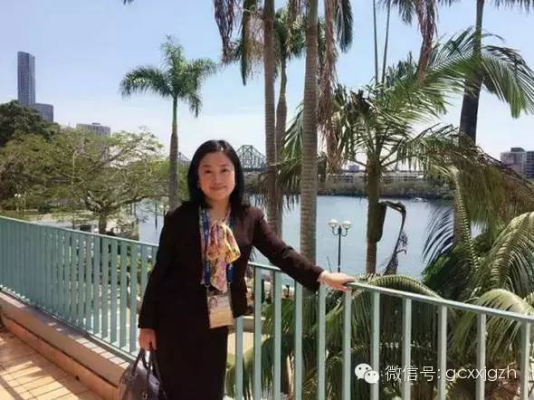 习近平的女翻译到底啥来头?|习近平|官员|外交