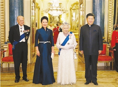 习近平出席英国女王欢迎晚宴|习近平|伊丽莎白二世|王沪宁_新浪新闻