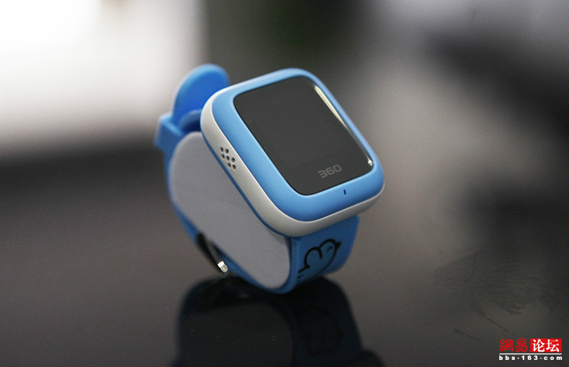 可以打电话的儿童智能手表--360儿童手表三代