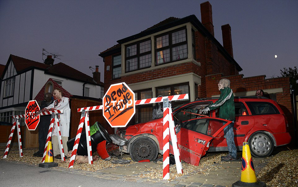 英国一家庭花20万打造豪华 鬼屋 庆万圣节(高清