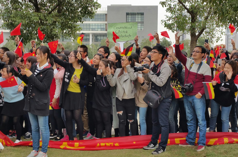 李克强与默克尔共同考察合肥学院:宣布建立中