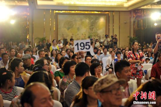 中国拟立首部慈善法 明确提出大慈善|挪用|慈