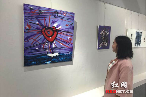 贺龙元油画展开幕 展示长沙梵高艺术之美|长