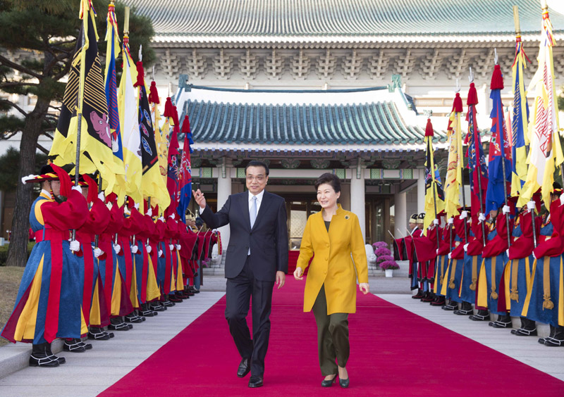  李克强访韩 首场活动:传统与现代融合的欢迎仪