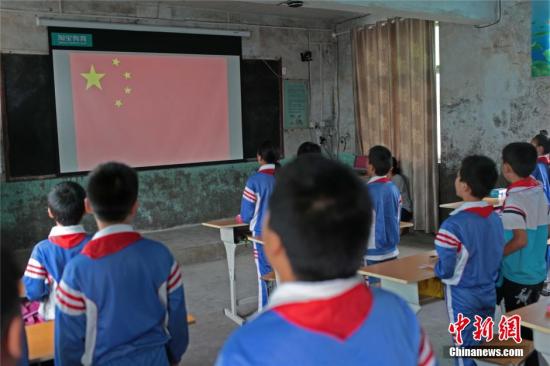 中国有多少贫困人口_中国绝对贫困人口为2148万