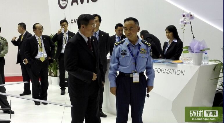 李玉海:鹘鹰战机经一年改进 性能获实质飞跃|战