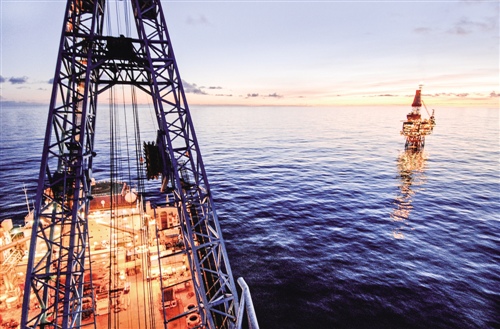 专访:中国如何应对全球大宗商品价格持续下跌