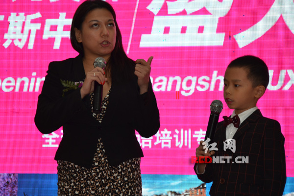 英语口语测试助推口语学习热 长沙00后萌娃配