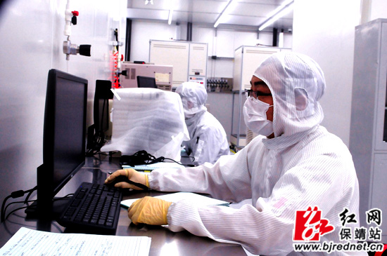 国内首条AWG晶圆生产线在保靖县建成投产|毕