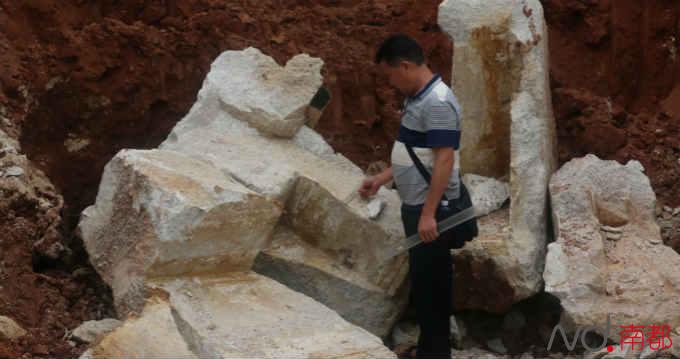  广东发现明朝官墓 _明朝太子太保朱英墓_明朝