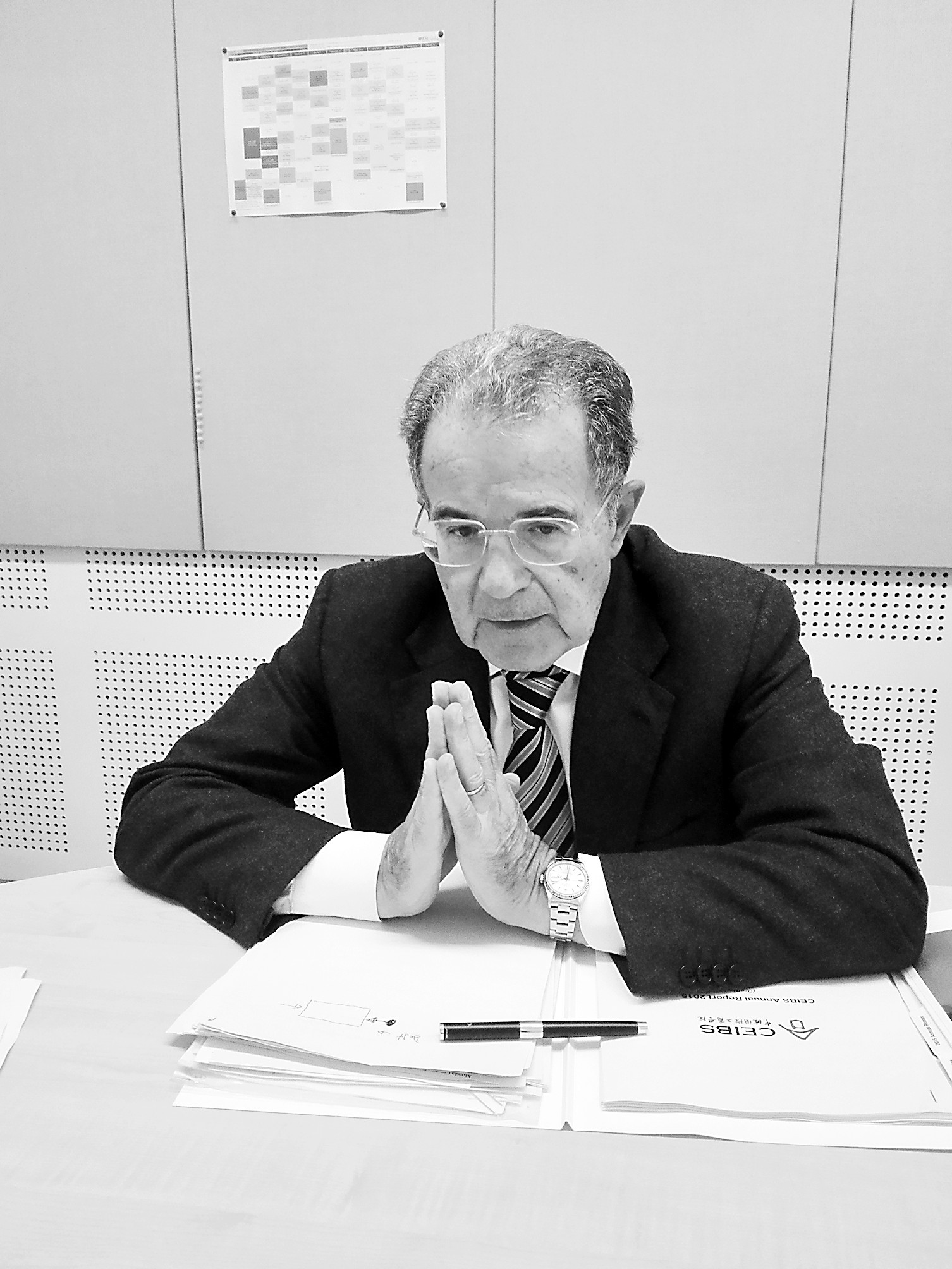 欧盟委员会前主席:蜜月中的中欧要继续热爱对