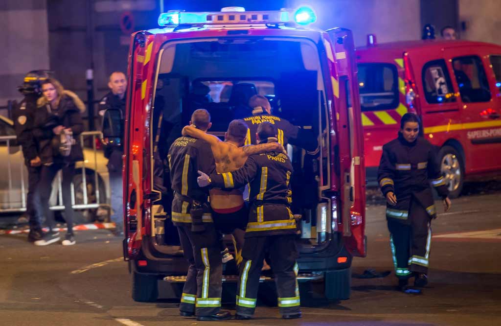法国发生多起枪击爆炸事件 死亡人数上升至19