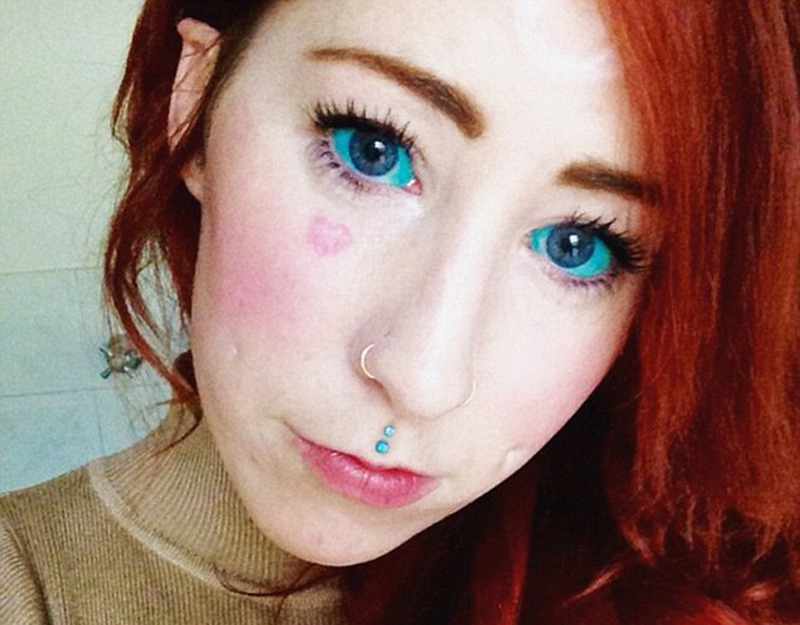 澳大利亚兴起眼球纹身 眼白变彩色(组图)|扩散