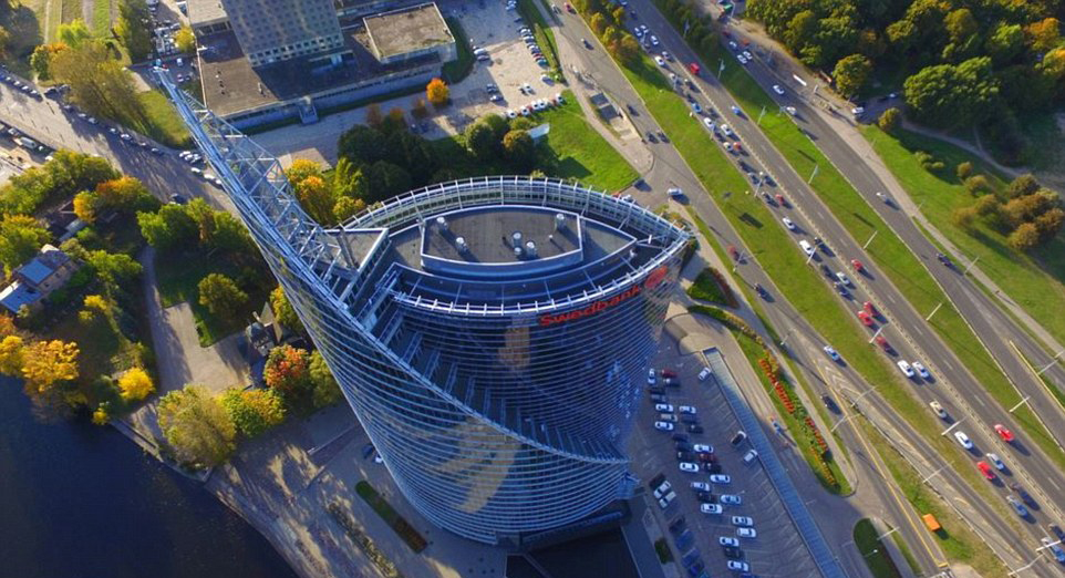 无人机航拍作品大赏:震撼视角记录绝美风景(高