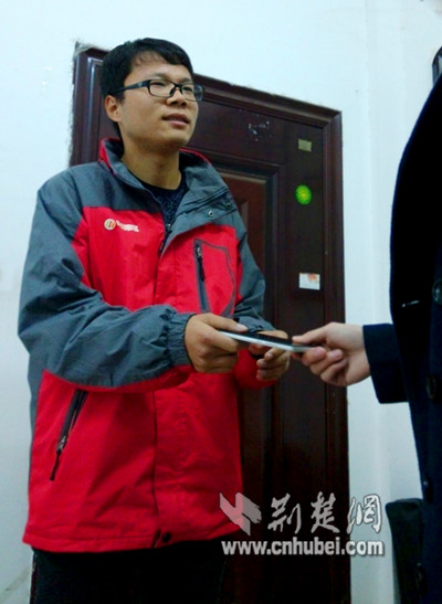 武汉创业大学生淘宝电子产品 回收旧手机月入