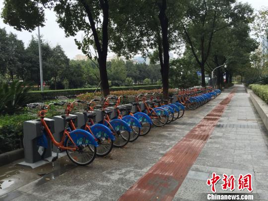 新疆尔自治区乌鲁木齐市新市区集团校2022-2MK体育- MK体育官网- MK体育APP下载023学年四年级下学期期中语文试卷