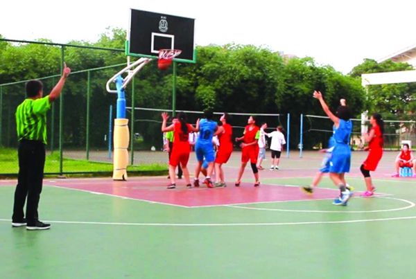 怀化一山区小学女子篮球队纪录片入围国际电影