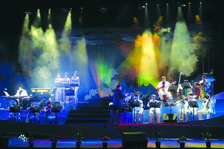 上海轻音乐团“跨江”东进