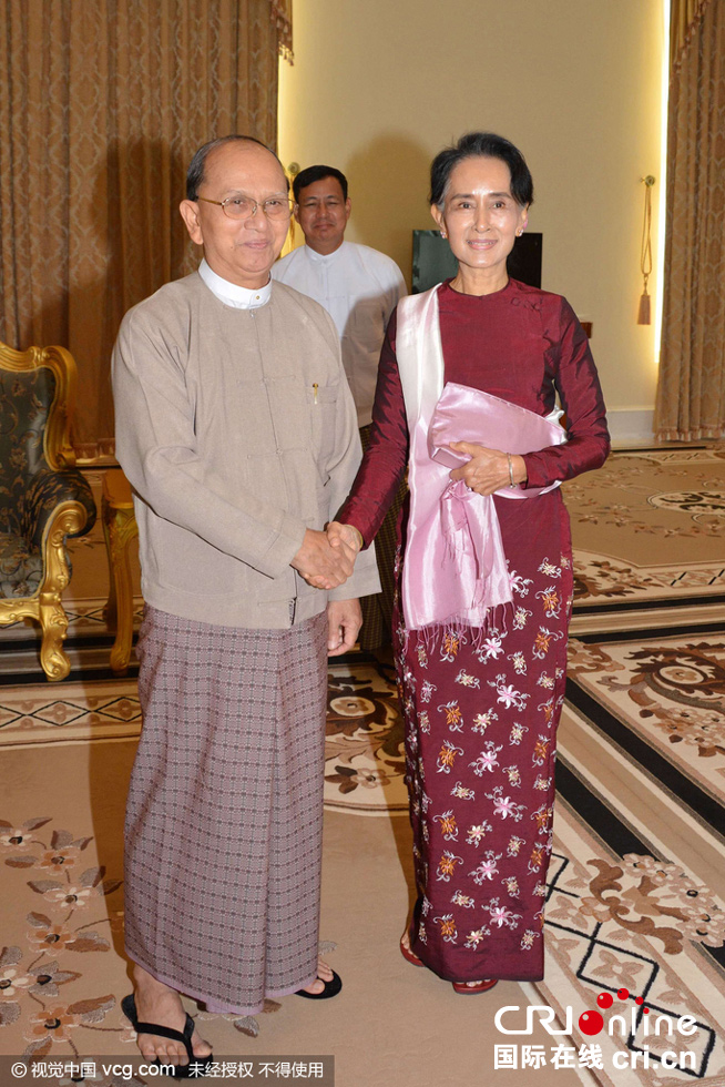 昂山素季与总统吴登盛大选获胜后首次会面(高