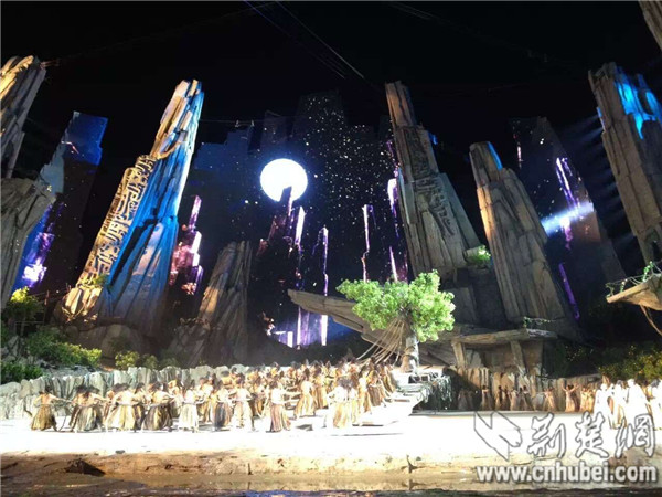 [2015品荆楚味]围观国内首台实景神话音乐剧