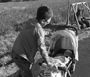 11岁男孩作文写二胎家庭 看哭众人|作文|二胎|家