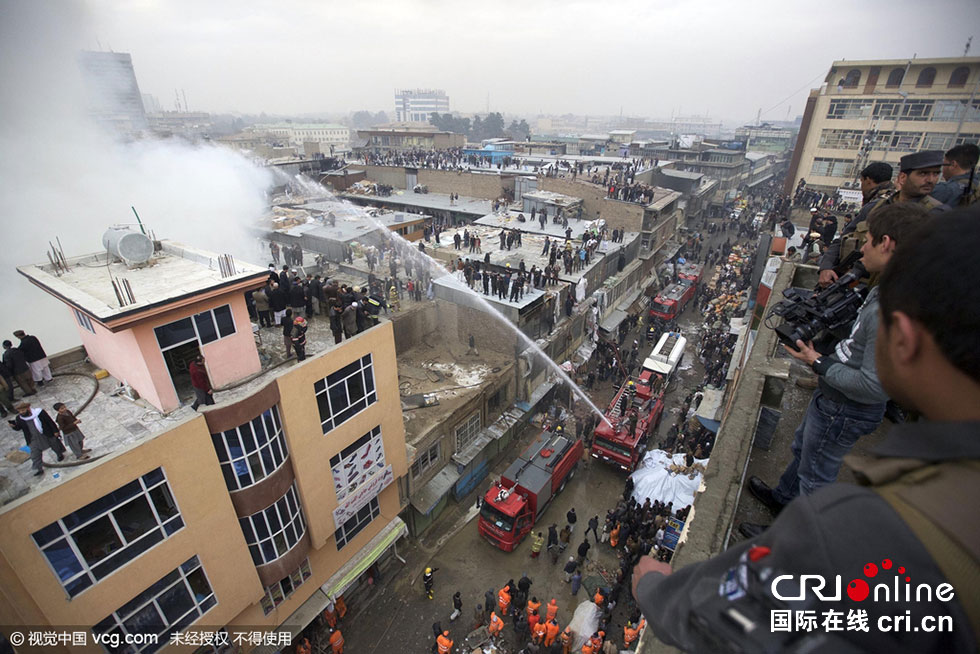 阿富汗首都一市场起火 现场浓烟滚滚(高清组图