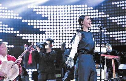 谭维维接受本报记者采访谈《给你一点颜色》背后|雾霾|谭维维|颜色_新浪新闻