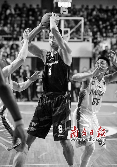 超级英雄完胜大帝