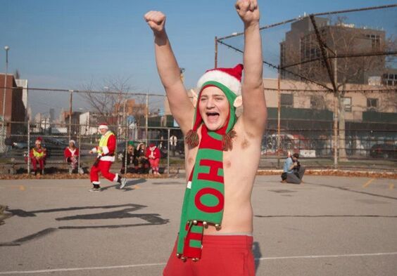 圣诞前夕纽约创高温纪录 部分市民穿<em>短裤</em>凉鞋