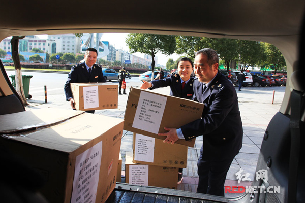 【株洲】攸县国税向四川、青海贫困山区送温暖