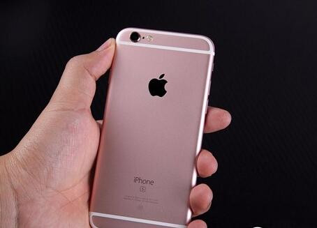 评论|同学会送苹果6S,羡慕背后的默契