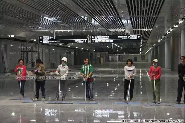 亚洲第一大火车站30日在深圳开通!航拍图抢先看!_新浪新闻