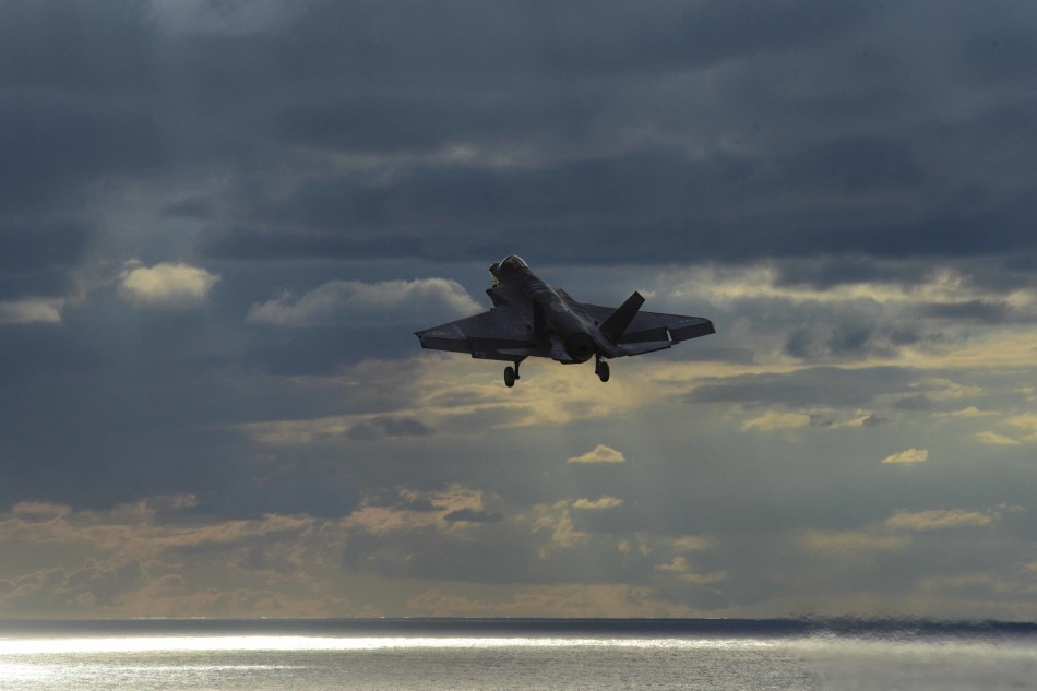 美媒:F35速度太慢难敌中俄战机 恐重演越战悲