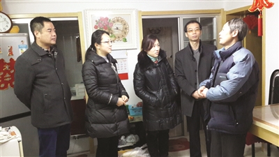 20多位在职党员签署项目认领书 对社区四类人