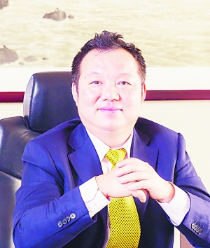 老总在心中_老总和秘书在办公室里