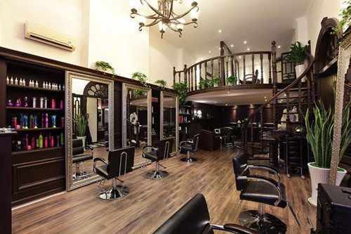 专业美容美发沙龙背后:欧莱雅、施华蔻等大品