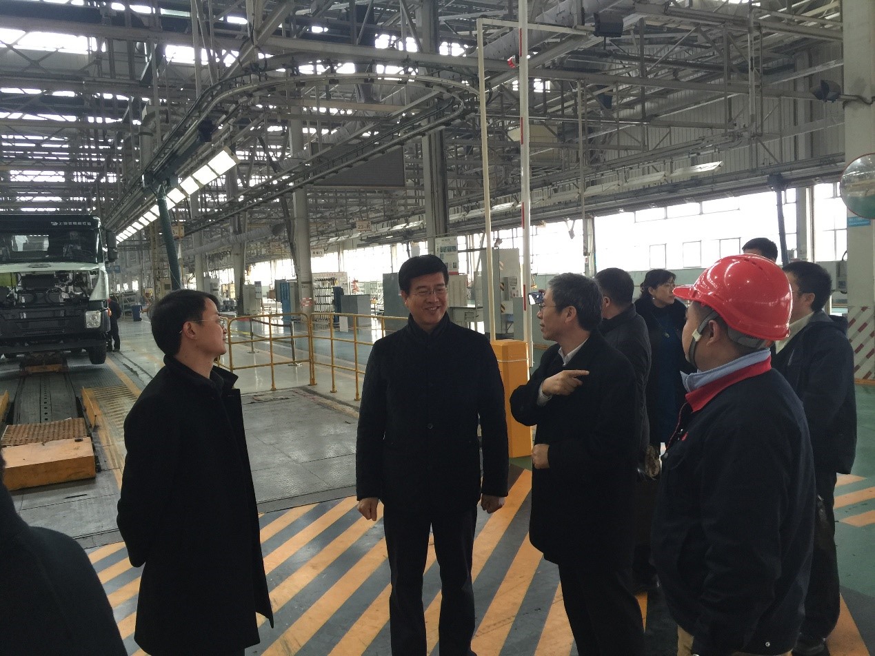 正文    重庆市商委周克勤主任,外经贸委徐强主任分别就内贸,外经贸