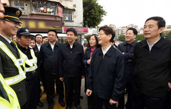 孟建柱:坚定不移地推进中国特色司法体制改革