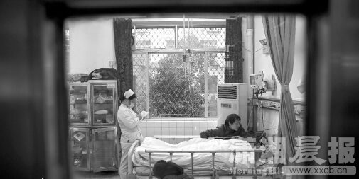 洗澡煤气中毒 长沙两姐妹一死一伤