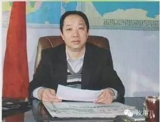 一年后,薛新民调任河津市住建局局长,又被举报档案造假问题,并被媒体
