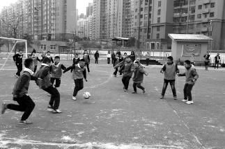 快乐踢球 带来动感作文课