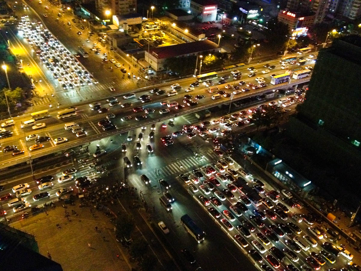 港媒评北京成 首堵 :专车增加拥堵有违常识