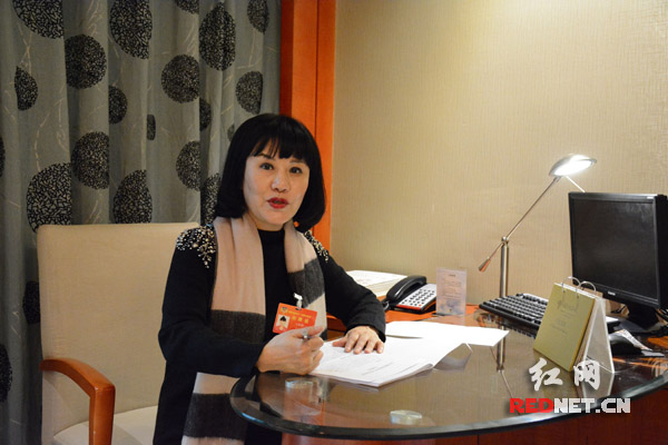 委员王阳娟:为推动湖南戏曲传承和发展建言