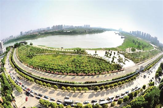 莫斯科人均绿地面积_潜江人均绿地面积(3)