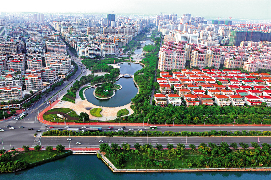 粤东西北经济总量占全省_东南西北