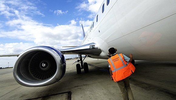 波音股价大跌9%创2001年来新低 未来1年前景