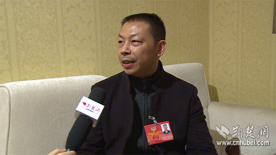 鹤壁天海集团 董事长 iE0r-fxnzasu6137801.jpg