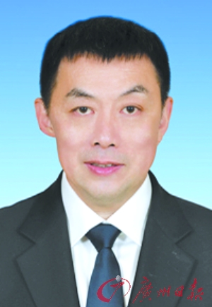 广东省高级人民法院院长龚稼立简历