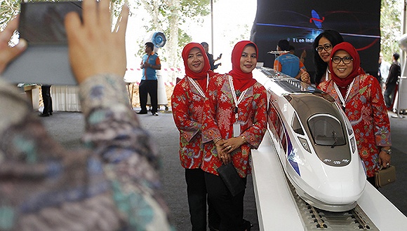 雅万高铁项目遇波折 中铁总回应称进展顺利|雅